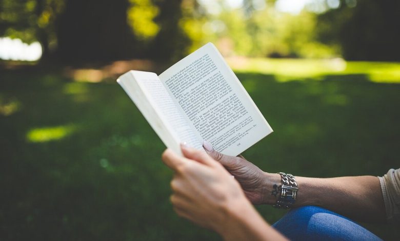 Books About Life A Guide to Finding Happiness and Meaning