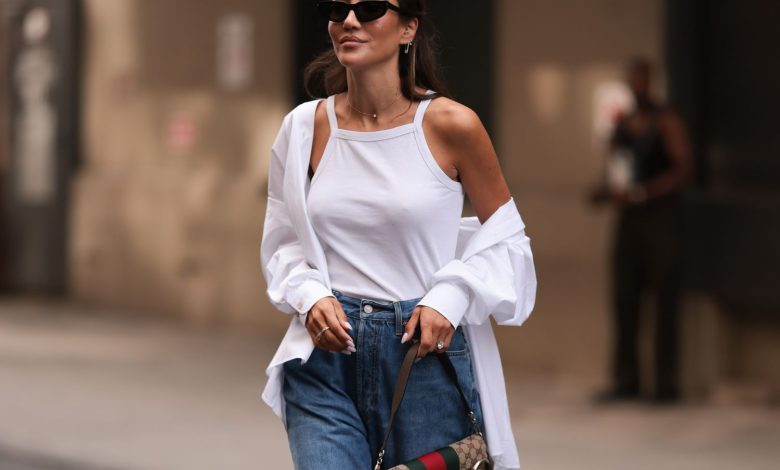 From Casual to Chic: Trendy Tops Every Woman Needs