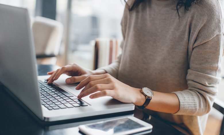 A Comprehensive Comparison Between RightAnswers and Confluence